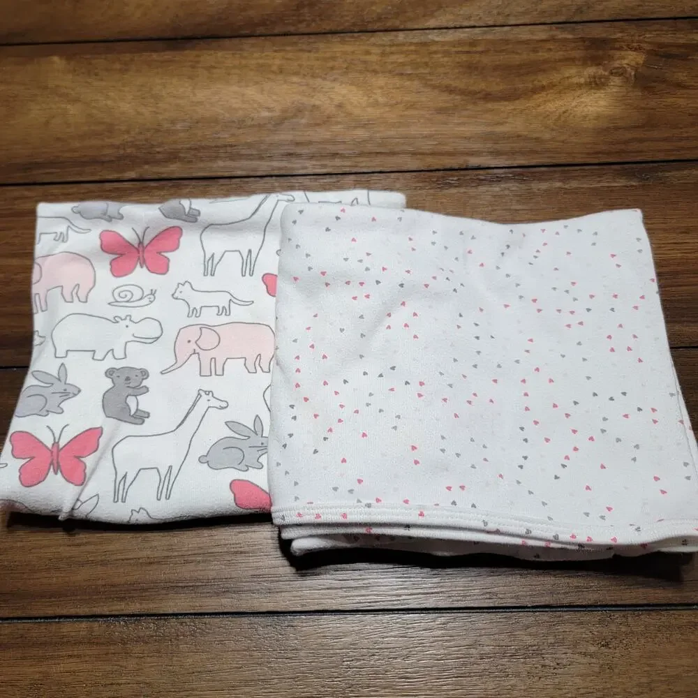 Set of 2 Carter's Receiving Blankets: Animals & Tiny Hearts - 31